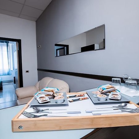 Maqueda Central Suites Palermo Eksteriør billede